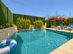 Spacious Villa, Private Pool, Ladies Beach - Image 2