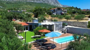 Holiday house with heated pool Cicibela - Image 4