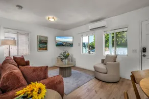 The Sunflower House. Lovely & Bright Coastal Home. - Image 3