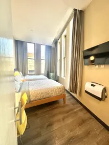 SoHo View Premier Corner Room in Hotel Comfort - Image 3