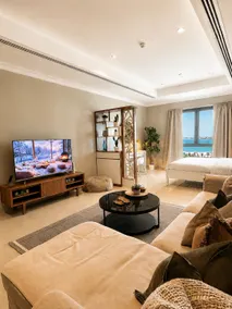 Spacious 60 sqm sea-view studio - Image 3
