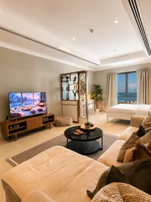 Spacious 60 sqm sea-view studio - Image 4