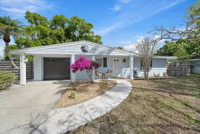 Pristine Private Pool Retreat • Minutes to Siesta & Downtown Sarasota! - Image 2