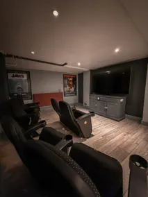 Seaford centre, sauna, home cinema - Image 3