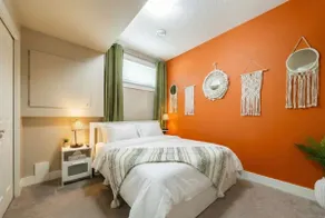 Cozy Boho Jungle Theme w/ Double Queen Beds - Image 2