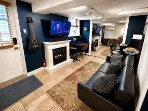 Academy Guesthouse with a Fireplace and Courtyard - Image 2