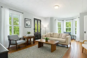 Riverfront Victorian Near Woodstock & Killington - Image 4