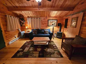 Maple Leaf Charming log cabin in the woods UPGRADED WITH FIBER OPTIC INTERNET - Image 3