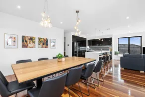 Curlewis Retreat; Sleeps 14, Pets welcome, Views - Image 3