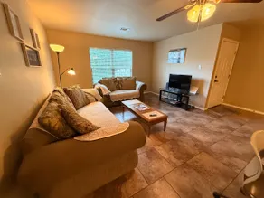 Cozy Cul-de-sac Duplex B 3 bd/2 ba | Fenced - Image 4
