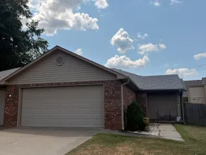 Cozy Cul-de-sac Duplex B 3 bd/2 ba | Fenced - Image 5