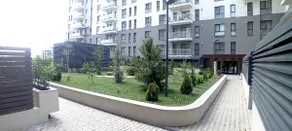 New & Quiet Apt | Private Parking | Business Area - Image 3