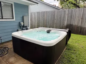 Hot Tub! Longhorn House in North Austin! - Image 2