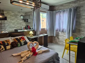 Beachfront loft with breakfast and pool - Image 3