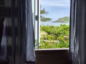 Beachfront loft with breakfast and pool - Image 2