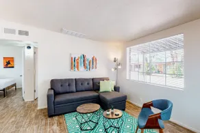 Modern Dog-Friendly | Covered Parking & Pastries! - Image 3