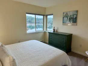 Waterfront Retreat • 3 King Beds • Harbor Views - Image 3