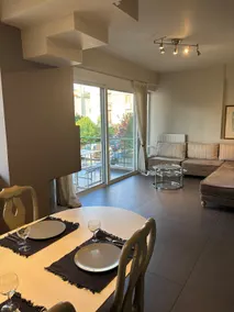 Modern Business Stay|Free Parking|Prime Location - Image 4