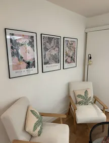 Modern 1-bedroom apartment in the very center • 1 to 4 guests - Image 4