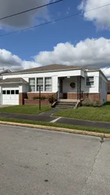 The Old School Downtown Corbin Ky Cottage / KFC - Image 3