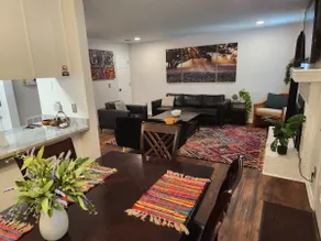 3 miles to FSU-Midtown Luxe-Comfy High End Beds - Image 2
