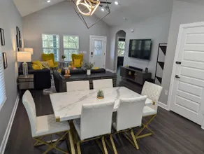 Cheerful 3BR 2BA House Minutes from Canyon Lake - Image 5