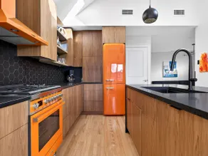 Hipster Basecamp | Fireplace • Views • Parking - Image 3