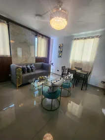 2F 1 Bed •A/C •Free Parking •Free Wifi•Easy Access - Image 2