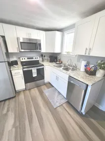 Cozy Cottage w/Loft, Wifi, Workspace, near Casino - Image 5