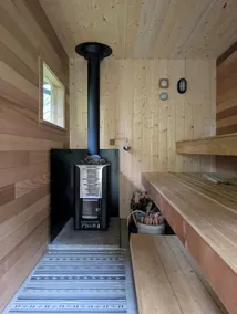 Forest & Forage House: Finnish wood-fired sauna - Image 2