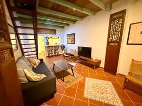 Unesco Heritage House - Walk Everywhere - Image 3