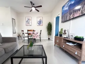 Modern 1BR Condo in Kingston - Image 2