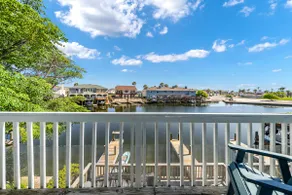 Hip Nautic Hideaway 1bdrm Condo w/boat dock! - Image 2