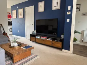 Cosy 2 Bedroom family home with garden and parking - Image 4