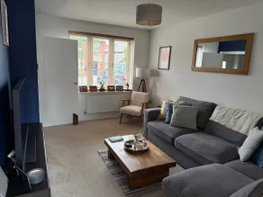 Cosy 2 Bedroom family home with garden and parking - Image 5