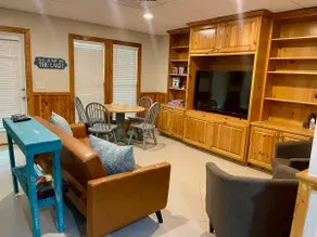 Lakefront home on Lake Martin with dock, sleeps 12 - Image 4
