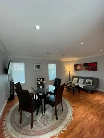 1 Bedroom Ground floor Suite Near White Rock Pier - Image 3