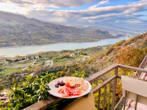 Casa Querencia | Scenic Italian Lakeside Escape - Image 4
