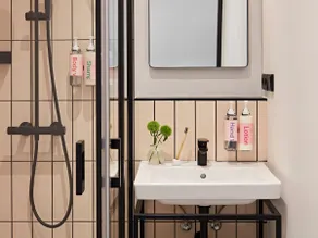 Numa | L Studio w/ Kitchenette, Balcony & Sofabed - Image 5