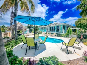 Beach House is a stunning and spacious 2bed/2bath with private pool & steps to Sombrero Beach! - Image 2
