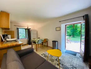 Maison de l'Écluse, secluded nature lodge with private garden - Image 5