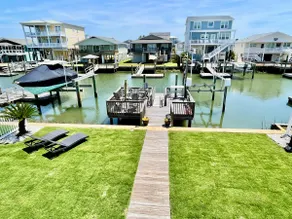 Waterfront, Dock, Beach Access, Premiere Location! - Image 3