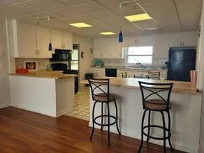 Spacious Downtown Thomaston Getaway | Sleeps 10 - Image 4