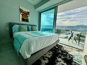 10th Floor, 2br Modern Condo With Insane Views! - Image 2