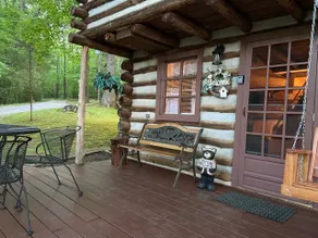 \"The Hawk Nest\" cabin on Tims Ford Lake - Image 2