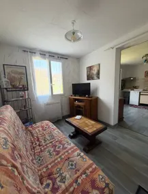 Independent apartment in 1 country house - Image 3