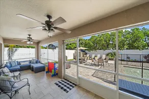 Coastal Farmhouse - 3/2 with heated saltwater pool - Image 5