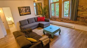 Saint-Roch neighborhood with indoor parking - Image 2