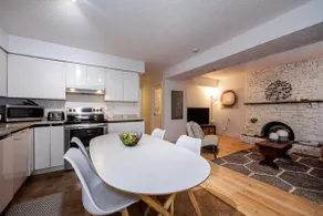 Family-Friendly Retreat: Huge Private Patio & Yard - Image 2