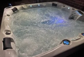 Road America Retreat-4 BDRM-2BA-Hot Tub+Pool - Image 2